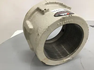 USED CINCINNATI MILACRON 8889739