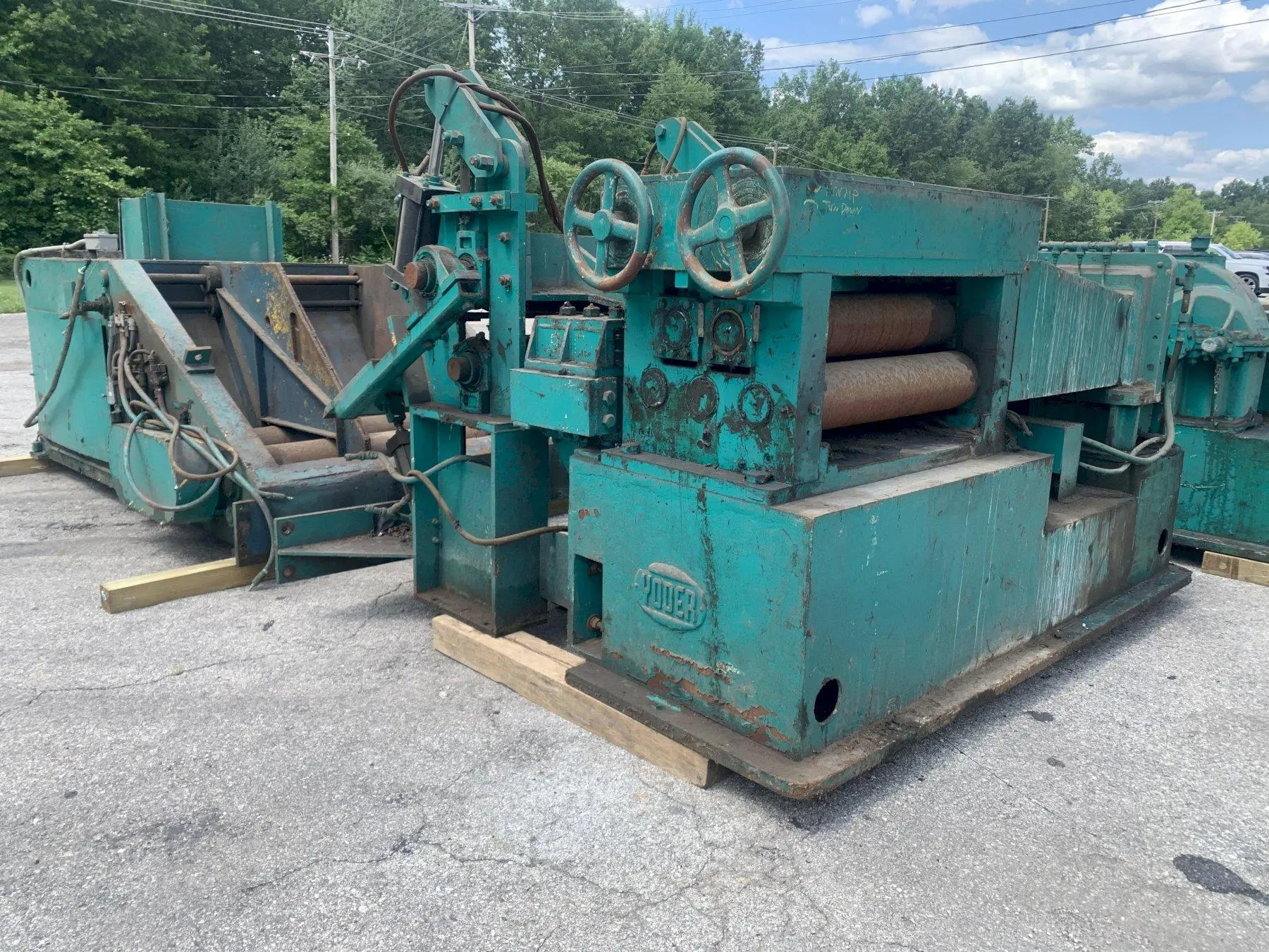 20,000 LB X 30" X .500" YODER COIL CRADLE & STRAIGHTENER FEED LINE: STOCK #13050