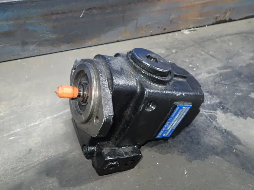 USED OILGEAR PVWW022A1UVLSASLPLNNNN