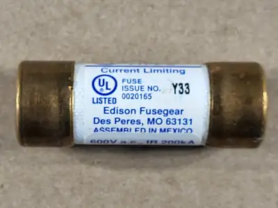 Disconnect Switch w/ 3 Times 30 Amp Fuse JDL30