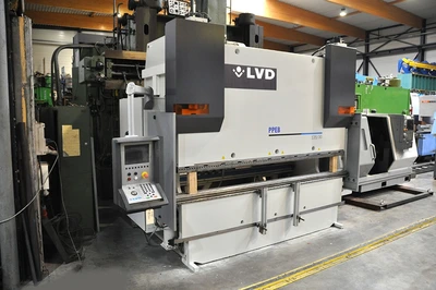 USED LVD PPEB 135 TON X 3100 MM CNC