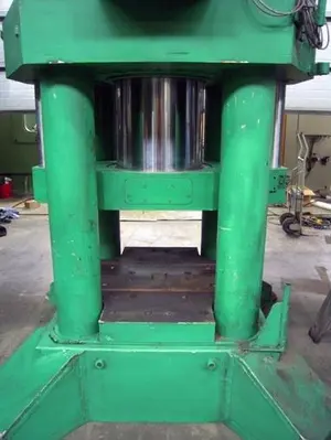 USED IMAC FORGING 750 TON