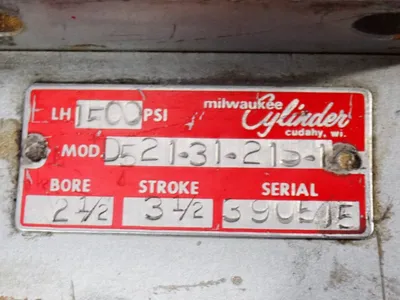 Used MILWAUKEE CYLINDER D5213121S1 Cylinders | HGR 24 #731251