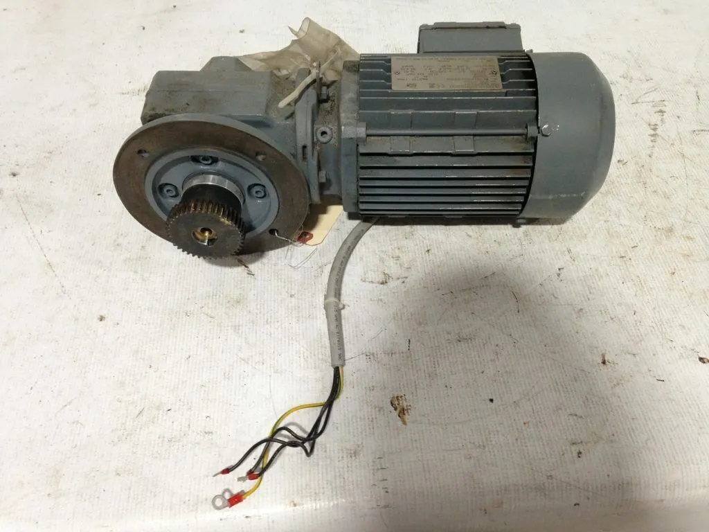 Sew-Eurodrive Type SF 37-DT80K4 0.55kW Gearmotor 1700/76RPM 22.50:1 3PH