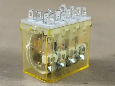 NEW IDEC RH4B-U