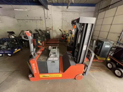 2021 TOYOTA 6BWC20 Walk-Behind Electric Stackers | Steam Well LLC (1)