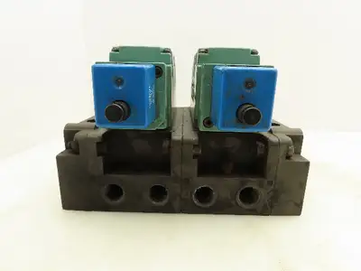 Numatics 134BB515MP00061 Directional Control Solenoid Valve Pneumatic Lot of 2