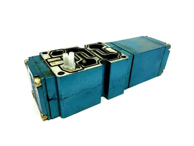 PR63D-1CBA-9 | Mac Valves  Pneumatic Valve Manifold - Used