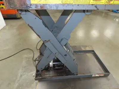 Used PENTALIFT _UNKNOWN_ Misc Lifts Indiana US | Arrow Industrial #1367358