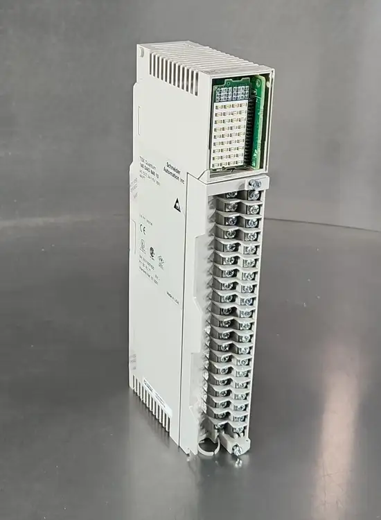 Used Schneider Schneider 140DAO84010 PLC Processors South Carolina US | Palmetto Automation #1519347