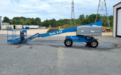 USED 2017 Genie S-45