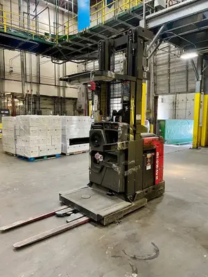 Used 2016 RAYMOND 550-OPC30TT Order Pickers Texas US | TB Forklifts #1274907