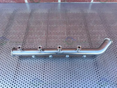 Stainless Steel Manifold 1.5" Sanitary Fitting w/ 8 Ports 1/2" Sanitary Fitting