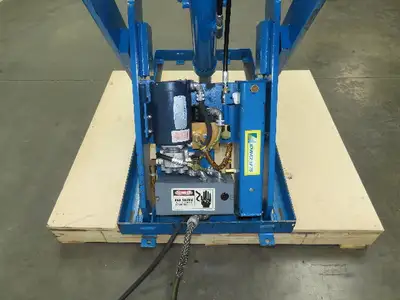 Advance Lifts AL-236 Hydraulic Scissor Lift 2000lbs 24x48" Top 480V 36"Travel