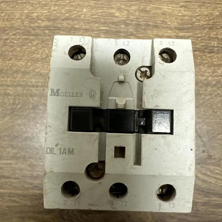 Used MOELLER DIL1AM Miscellaneous Equipment (Electrical & Power) | Surplus Asset Holdings #1203497