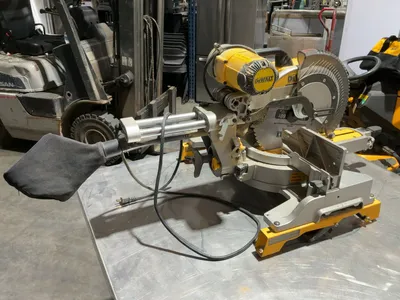 Used _UNKNOWN_ _UNKNOWN_ Miter Saws Michigan US | Miedema Asset Management Group #1295053