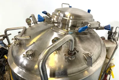 PRECISION STAINLESS EQUIPMENT 1500 Liter Sanitary Stainless Steel Reactor / Fermenter REACTORS | EcReCon Inc (3)