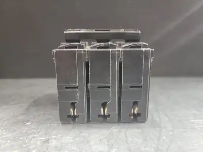 USED SIEMENS QP330