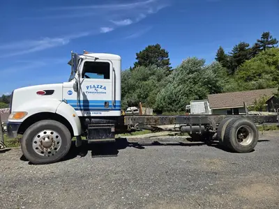 USED 2007 PETERBILT 335