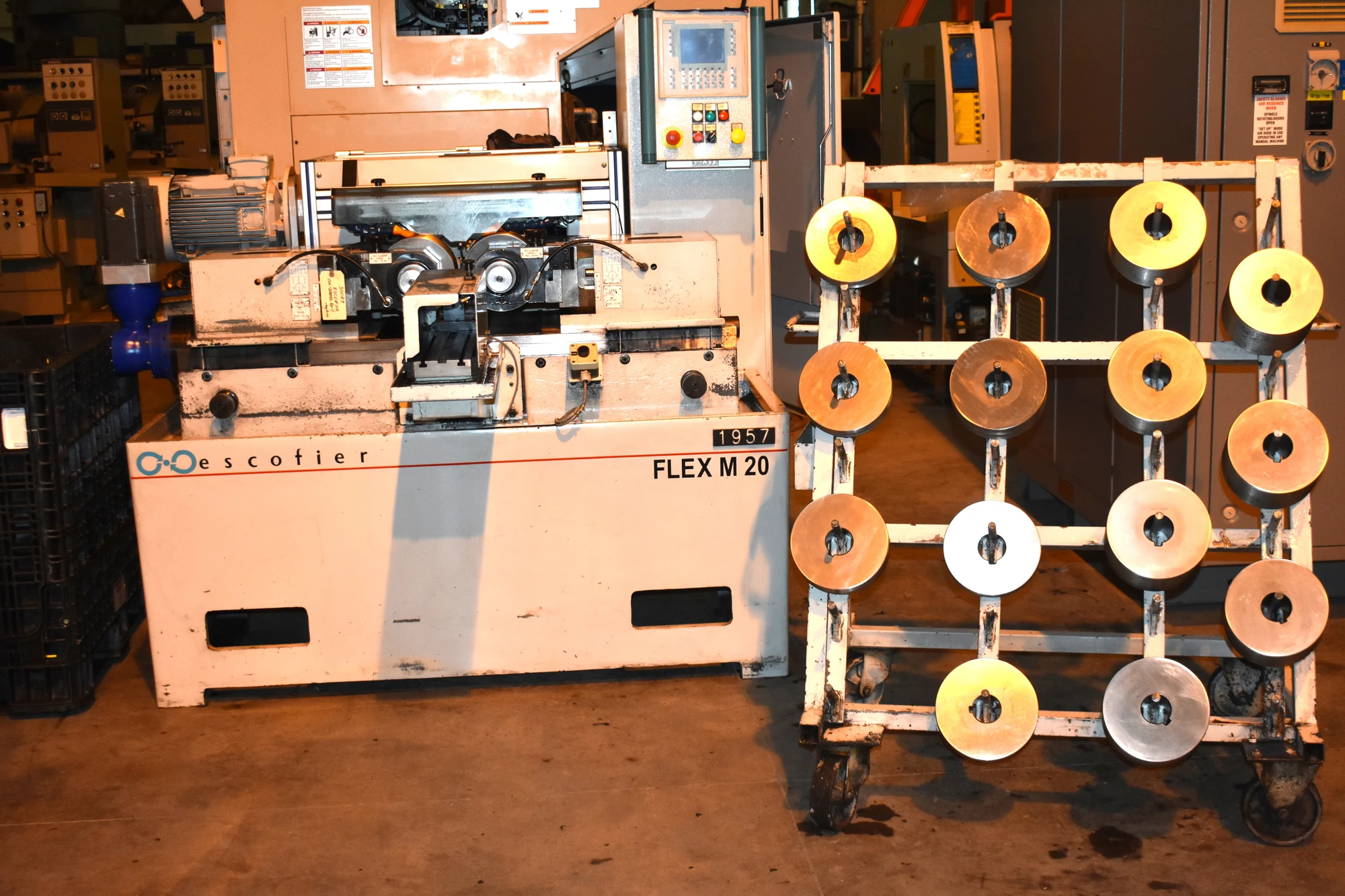 1.2” ESCOFIER "FLEX M20 E" CNC HORIZONTAL THRU-FEED IN-FEED THREAD ROLLER w/SIEMENS SIMATIC CNC CONTROL - 20 TON ROLLING FORCE - THREADING DIES & RACK