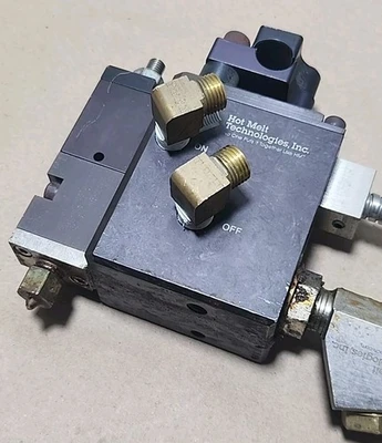 USED Hot Melt Technologies AV-900-T