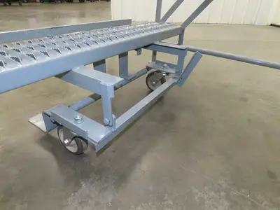 Uline H-1868 Rolling Ladder 4 Step 36" Work Platform 40" Top Step 800lbs Cap