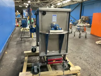 USED S. HOWES ES244