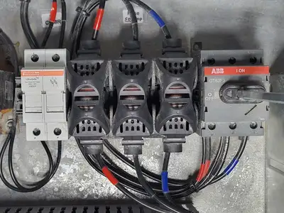 Used ABB ACS880-01-035A-7 Switchgears British Columbia CA | Lenmark #239968