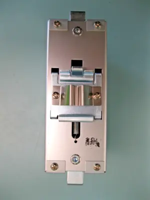 Allen-Bradley 4983-DC120-03 Ser A DIN Rail Surge Suppressor Filter G13