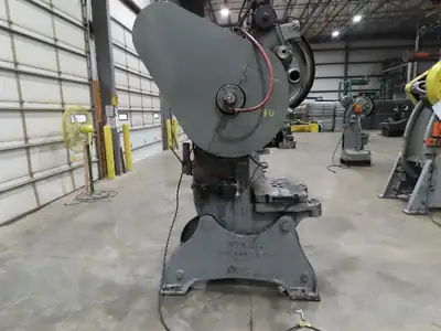 Walsh No 65 Ton Geared Mechanical Punch Press 6" Stroke 10" Throat 7.5Hp 3Ph