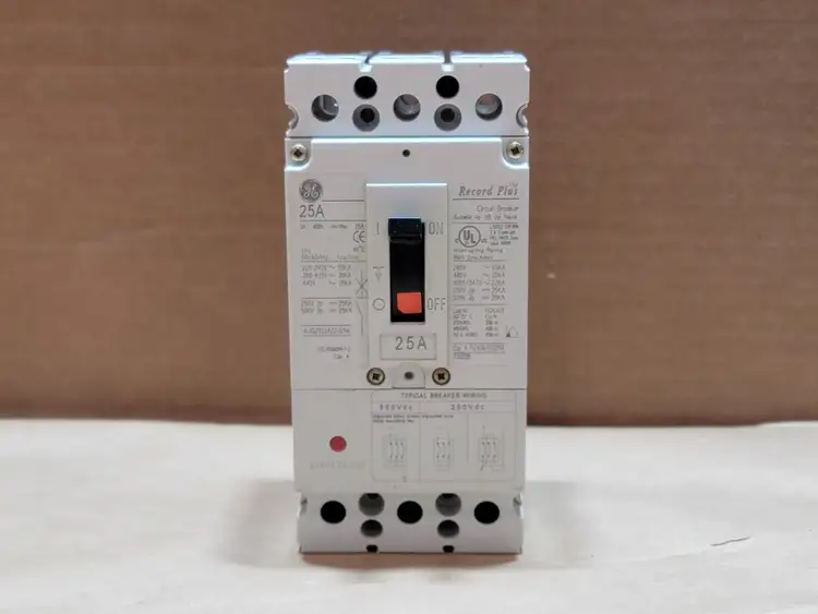 Used GENERAL ELECTRIC FCV36TE025R Switchgears British Columbia CA | Lenmark #835534