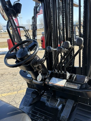 USED 2010 TOYOTA 8FGCU32