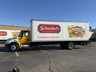 Used 2005 INTERNATIONAL 4300SBA4X2 Box trucks Ohio US | Miedema Asset Management Group #1578047