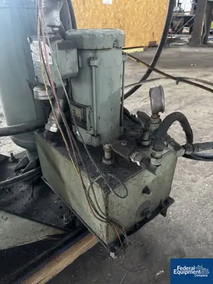USED 1990 Myers 7.5 HP Myers Dual Shaft Vacuum Mixer, Model OOV550A-5-7.5, S/S