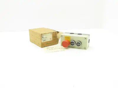 Moeller PSB-3 Pushbutton Station Open/Close/Emergency Stop