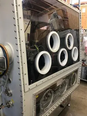 MBRAUN GLOVE BOX