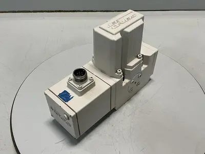 USED MOOG D661-5009