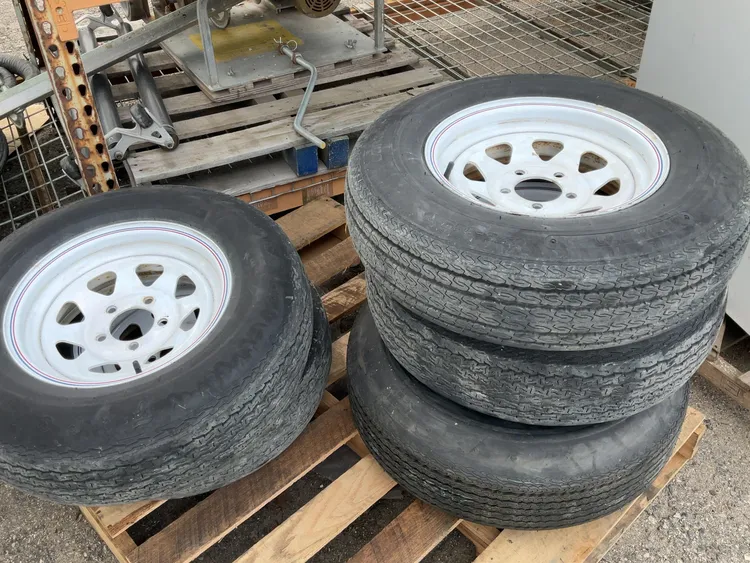 Used _UNKNOWN_ _UNKNOWN_ Wheels & Tires Michigan US | Miedema Asset Management Group #1321202
