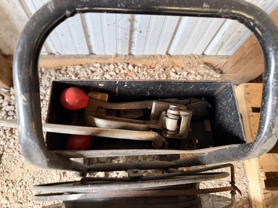 Used METAL BANDER WITH CRIMPER _UNKNOWN_ Banders Michigan US | Miedema Asset Management Group #1475458