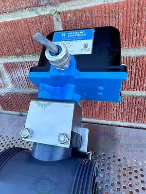 USED HAYWARD CONTROLS EVR6 D SOLENOID VALVE 115 V W/ HAYWARD 3" TRUE UNION BALL VALVE