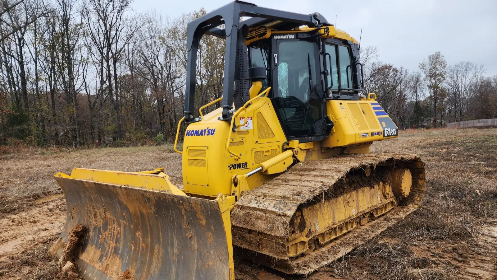 USED 2022 Komatsu D61PXI-24