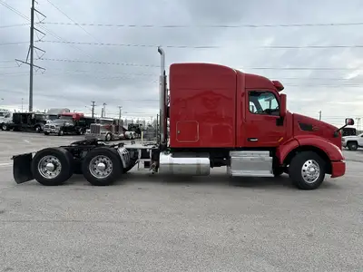 Used 2017 PETERBILT 579 Tractors & Trailers Texas US | MCO Truck & Equipment #1513213