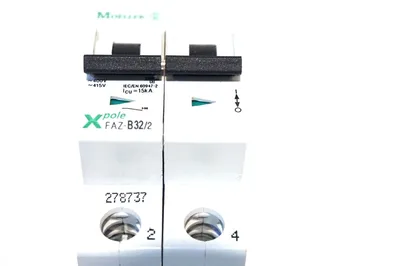 NEW MOELLER FAZ-B32 / 2 CIRCUIT BREAKER FAZB322