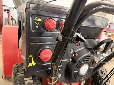 Used YARD MACHINES 31AH65FH700 SNOW BLOWER Snow Blowers Michigan US | Miedema Asset Management Group #1369518