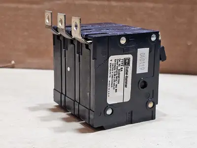 Used CUTLER-HAMMER BAB3070H Switchgears British Columbia CA | Lenmark #913718