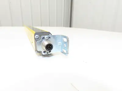 Schmersal SLC440COM-R-1450-14 Safety Light Curtain Receiver Only -Needs Repair