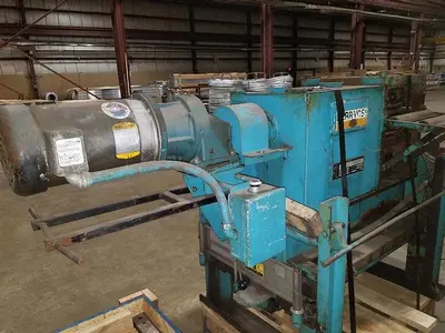 12" WIDE X 1-1/2" DIA. HERR-VOSS LEVELER (USED)
