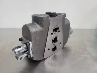 Directional Control Valve 1" A/B Port 1-1/4" In/Out Port 3000J