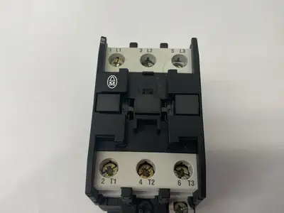 Used Klockner Moeller Power Contactor 35A 3-Phase w/ RC B DIL 48 Motor Control Parts Michigan US | Maverick Industrial Sales #1391702