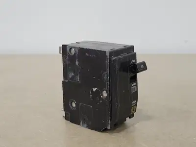USED SQUARE D QO230